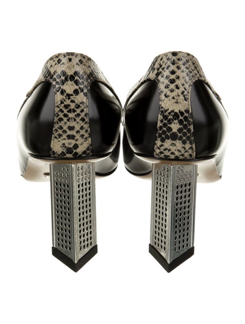 Gucci Leather Animal Print Pumps