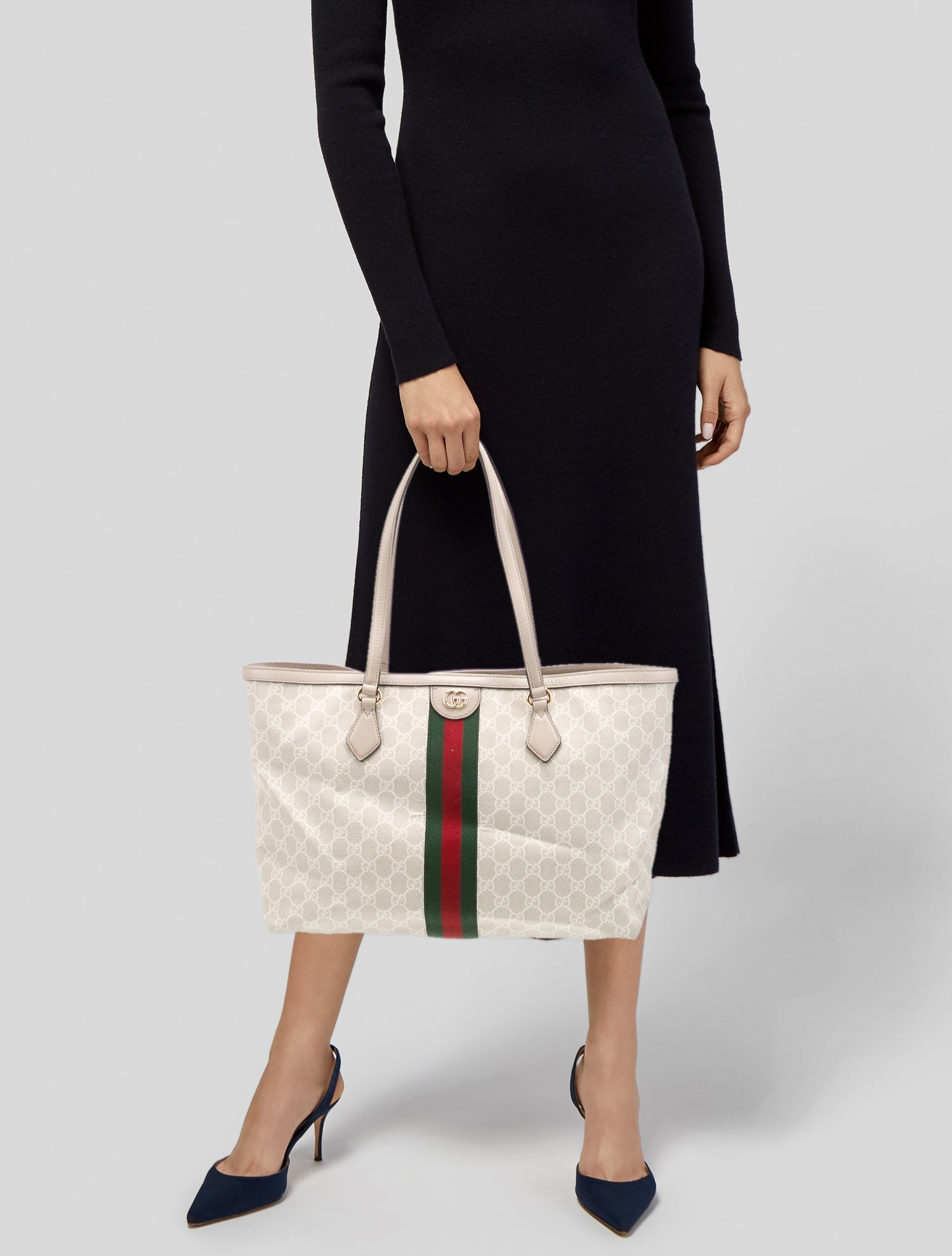 Gucci GG Supreme Ophidia Medium