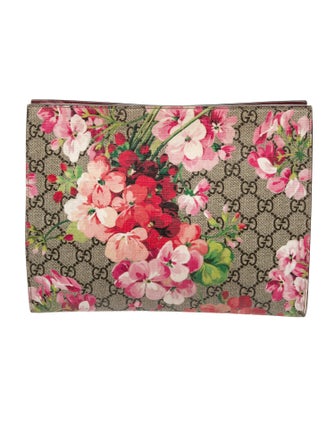 Gucci GG Supreme Clutch