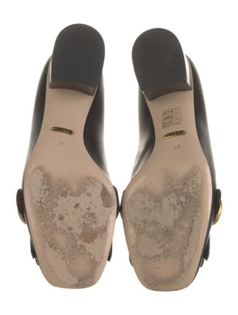 Gucci Double G Logo Leather Pumps