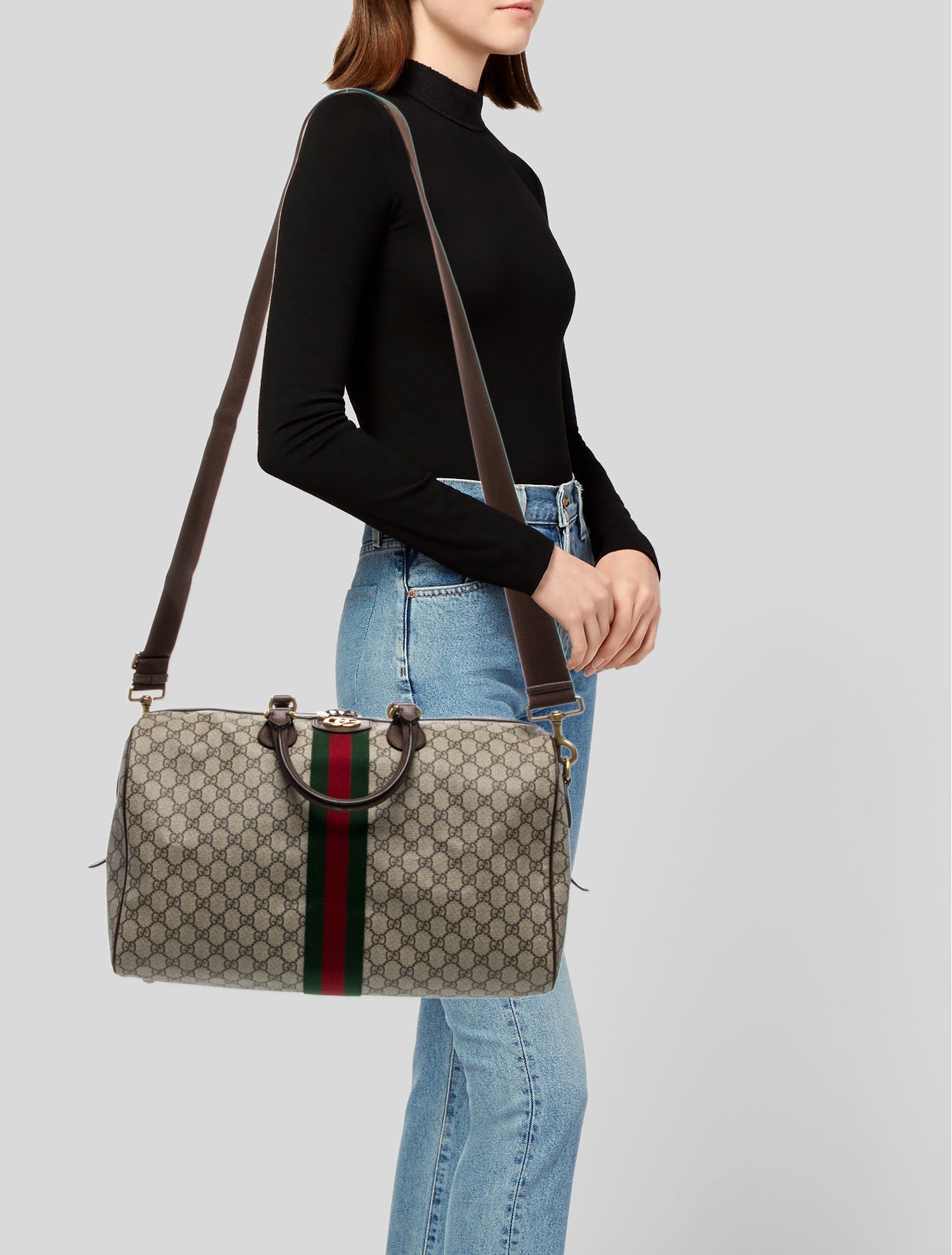 Gucci GG Supreme Savoy Medium