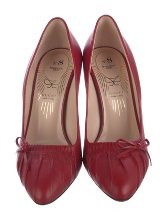 Gucci Leather Bow Accents Pumps