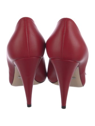 Gucci Leather Bow Accents Pumps