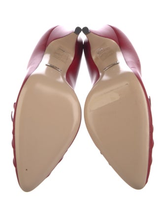 Gucci Leather Bow Accents Pumps