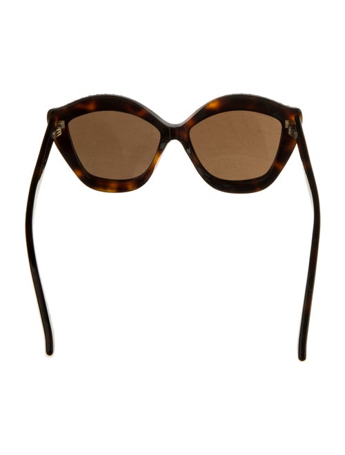 Gucci Oversize Tinted Sunglasses
