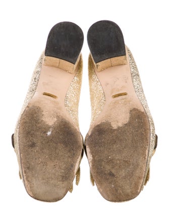 Gucci Double G Logo Leather Pumps