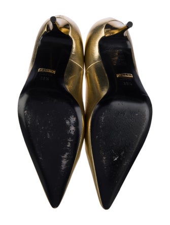 Gucci Leather Pumps