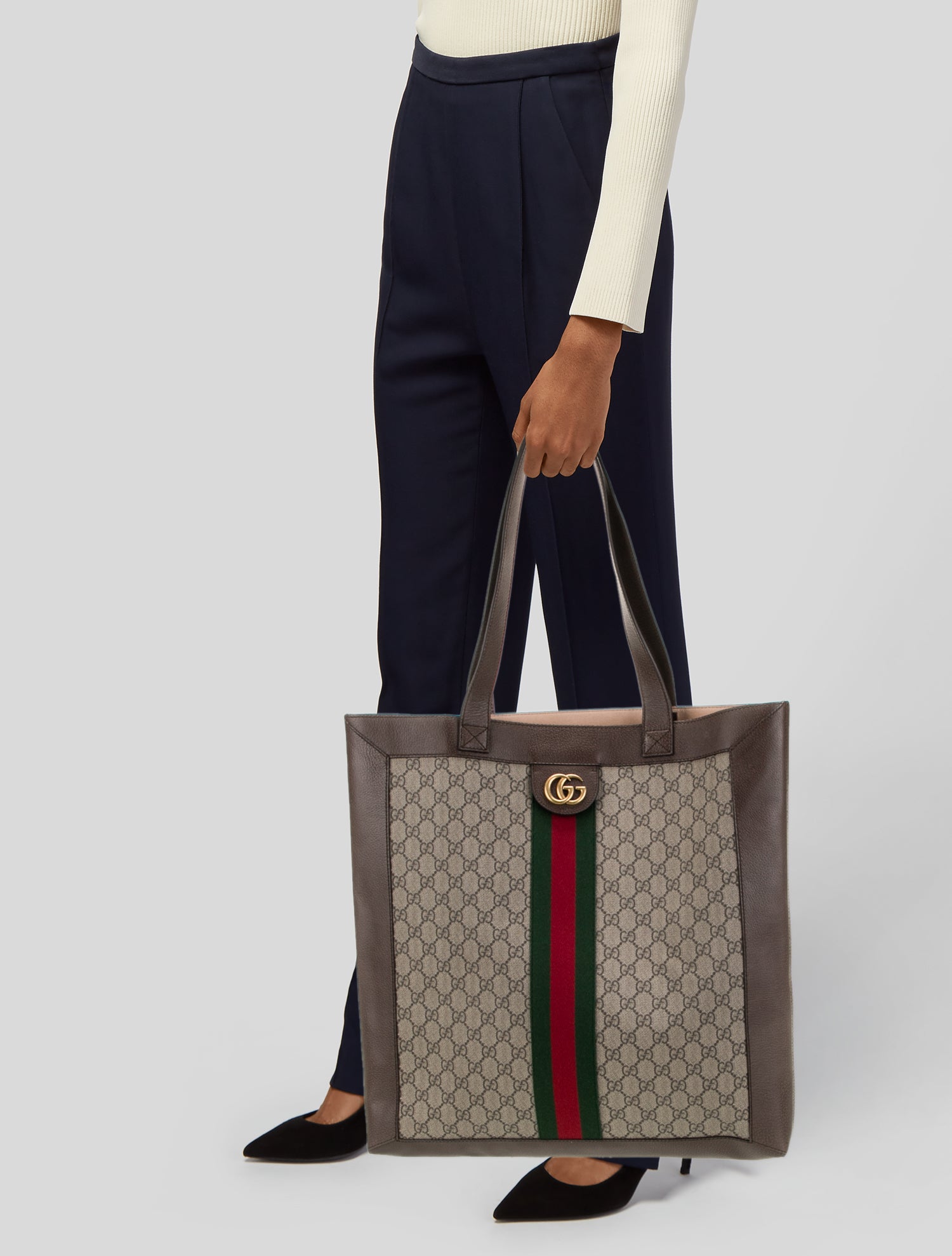 Gucci GG Supreme Tote
