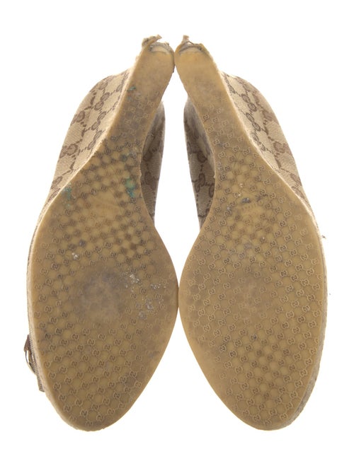 Gucci GG Canvas Canvas Pumps