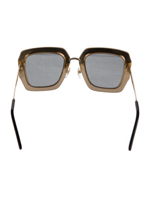 Gucci Oversize Tinted Sunglasses