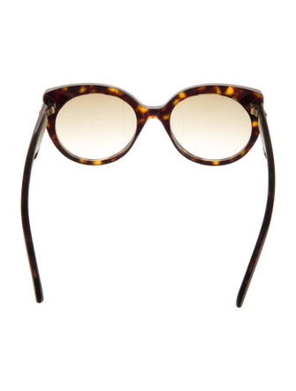 Gucci Cat-Eye Gradient Sunglasses