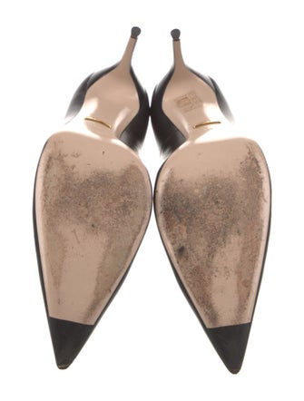 Gucci Interlocking G Logo Leather Pumps