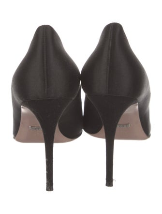 Gucci Satin Crystal Embellishments Pumps