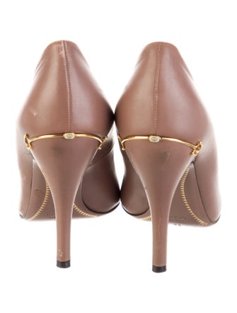 Gucci Leather Pumps