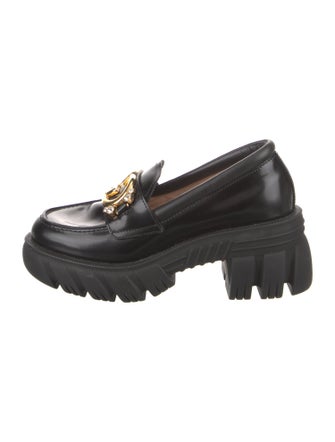 Gucci Double G Logo Patent Leather Pumps