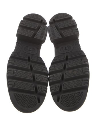 Gucci Double G Logo Patent Leather Pumps