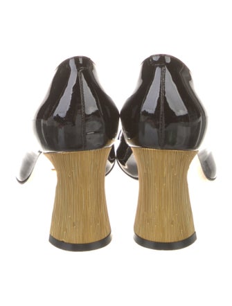 Gucci Faux Pearl Accents Patent Leather Pumps