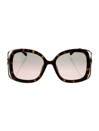 Gucci Oversize Tinted Sunglasses