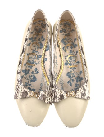 Gucci GG Logo Leather Ballet Flats