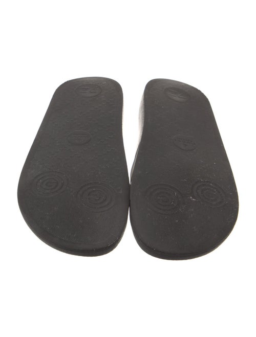 Gucci Interlocking G Logo Rubber Slides