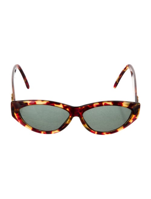 Gucci Cat-Eye Tinted Sunglasses