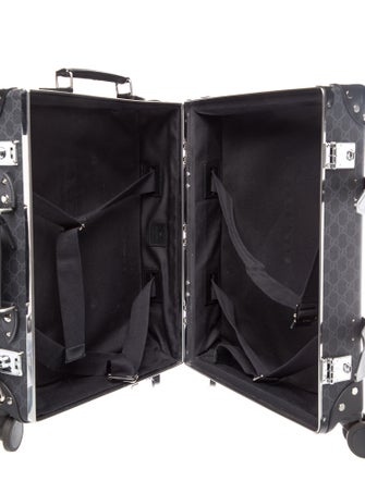 Gucci x Globe-Trotter GG Supreme Medium Rolling Suitcase
