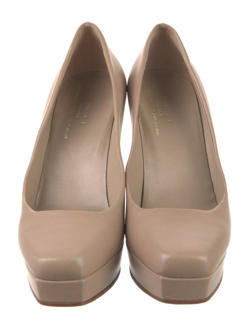 Gucci Leather Pumps