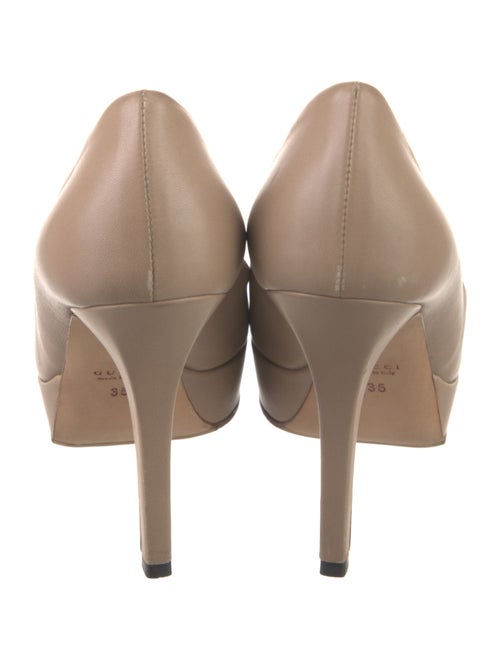 Gucci Leather Pumps