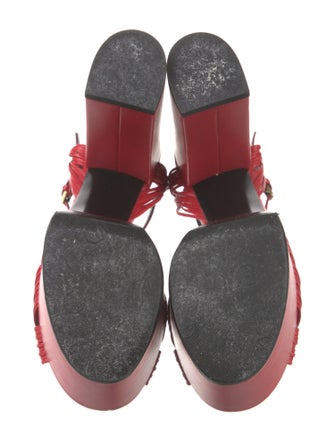 Gucci Leather Ruffle Embellishment Sandals