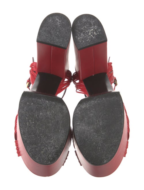 Gucci Leather Ruffle Embellishment Sandals