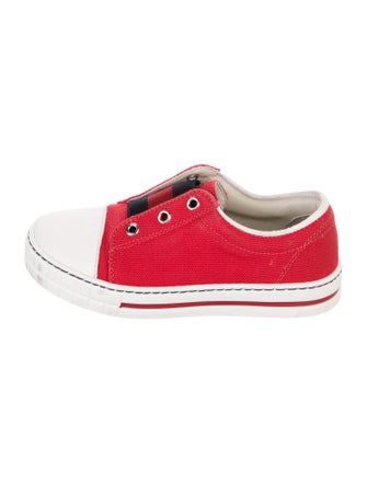 Gucci Low Top Sneakers