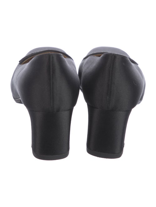 Gucci Satin Beaded Accents Pumps