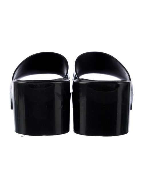 Gucci Signature Logo Rubber Slides