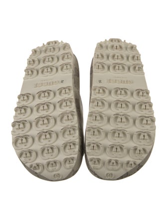 Gucci GG Logo Rubber Slides