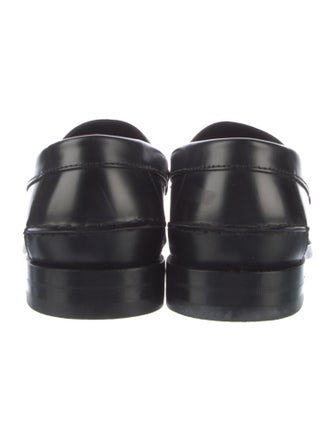 Gucci Interlocking G Logo Leather Loafers