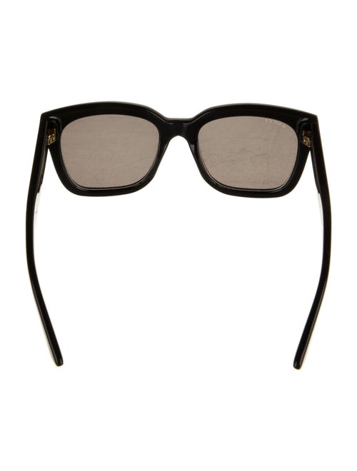 Gucci Oversize Tinted Sunglasses