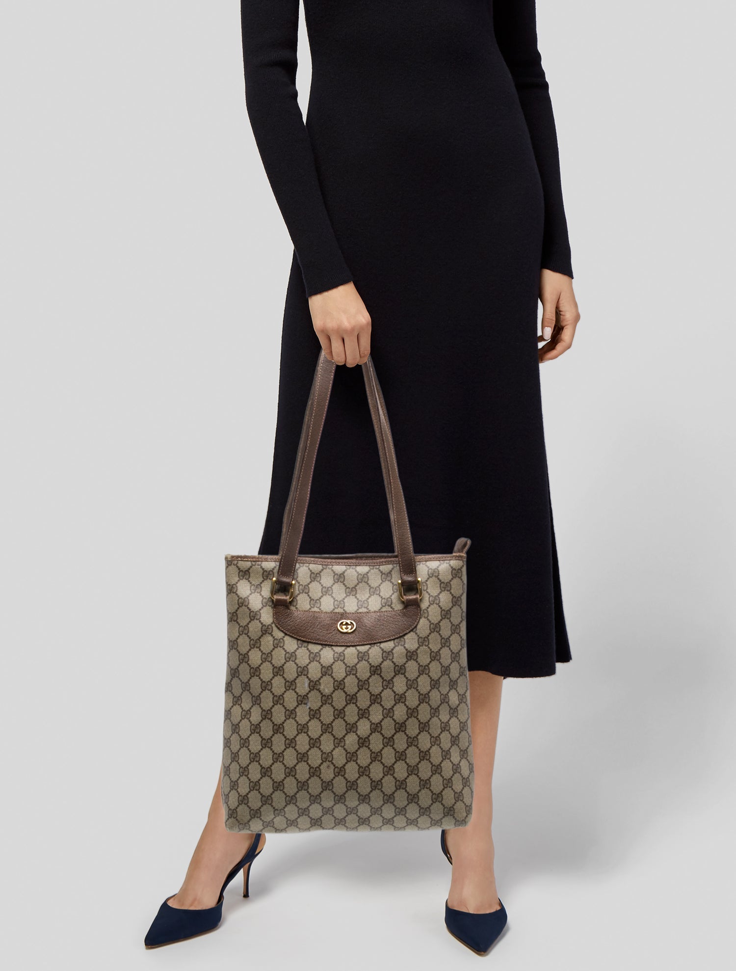 Gucci GG Supreme Shoulder Bag Vintage