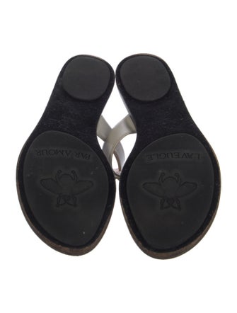 Gucci Double G Logo Leather T-Strap Sandals