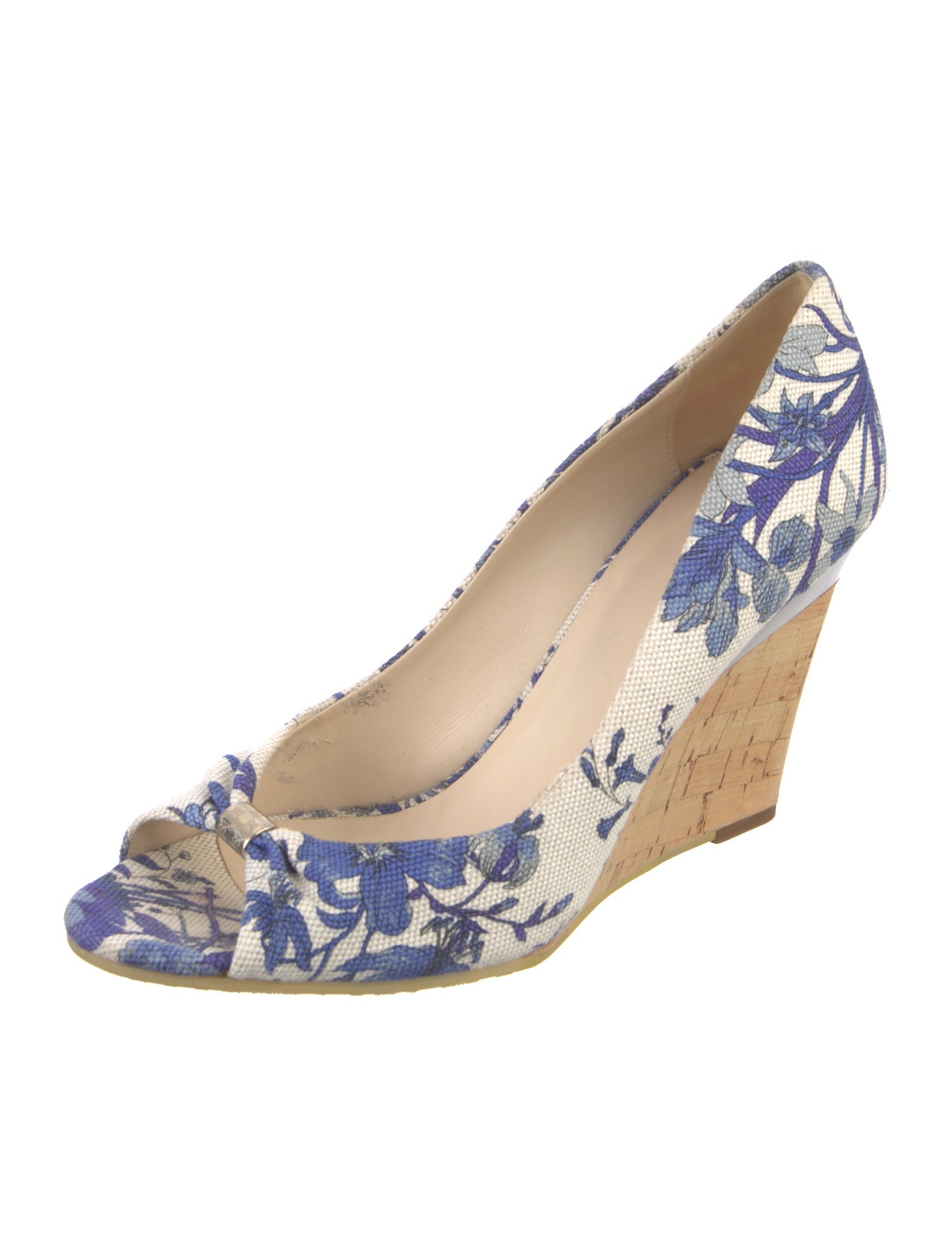 Gucci GG Logo Canvas Pumps