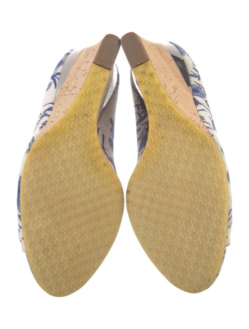 Gucci GG Logo Canvas Pumps