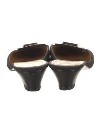 Gucci GG Canvas Canvas Mules