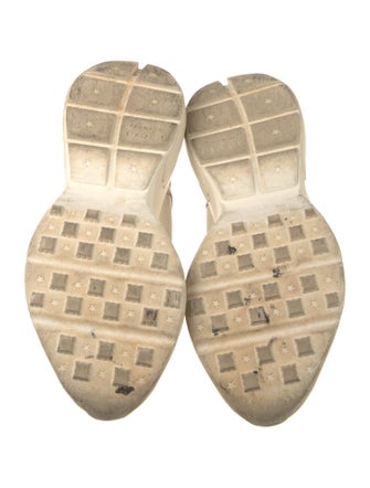 Gucci Double G Logo Leather Sneakers