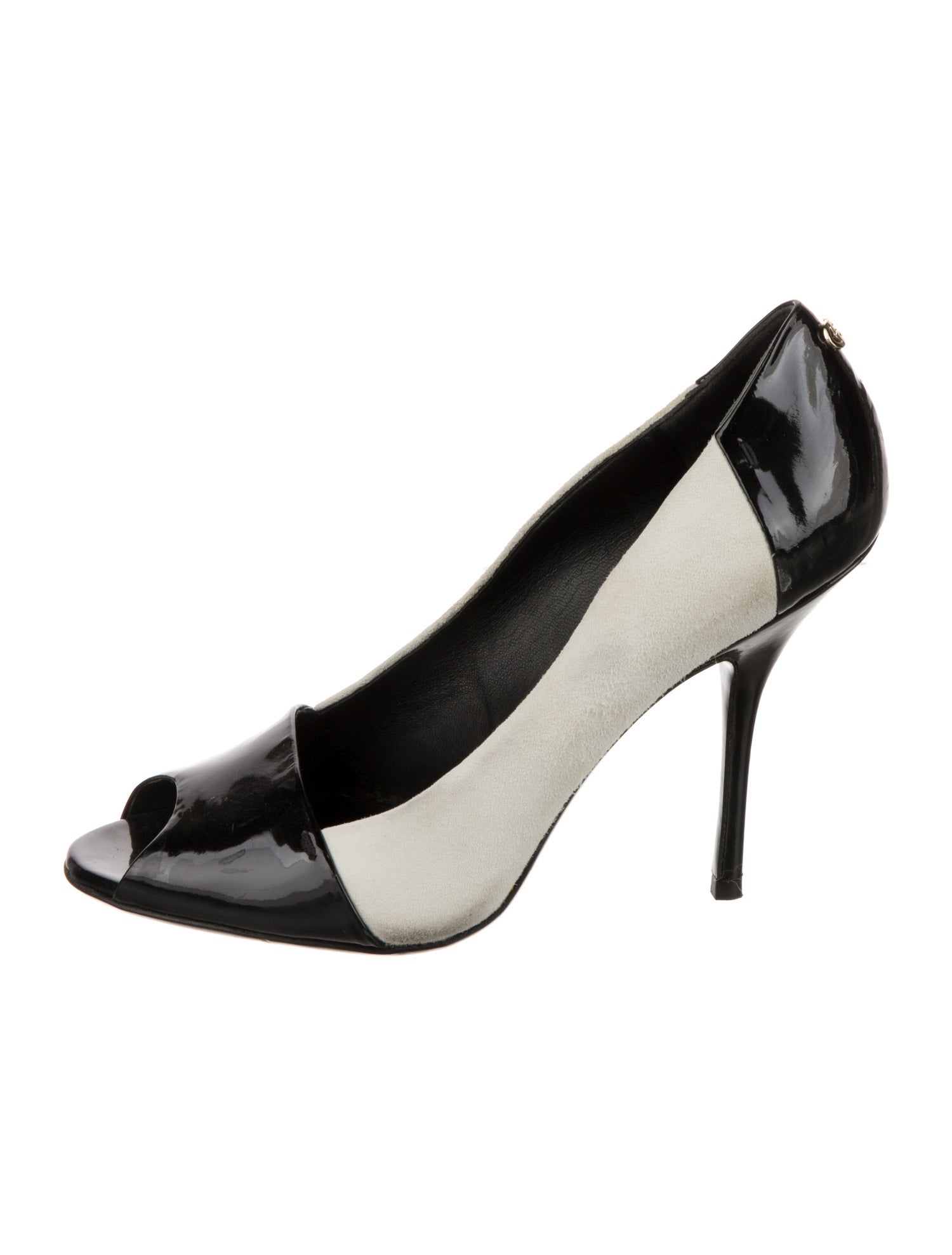 Gucci Interlocking G Logo Patent Leather Pumps