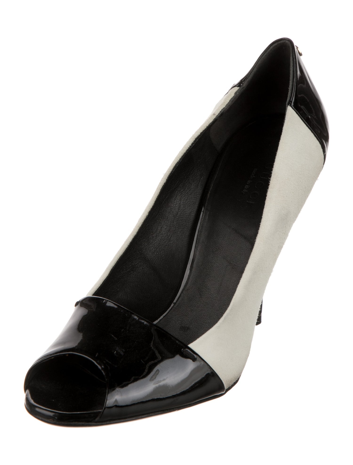 Gucci Interlocking G Logo Patent Leather Pumps