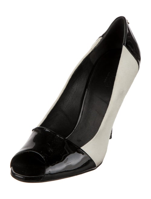 Gucci Interlocking G Logo Patent Leather Pumps