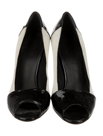 Gucci Interlocking G Logo Patent Leather Pumps