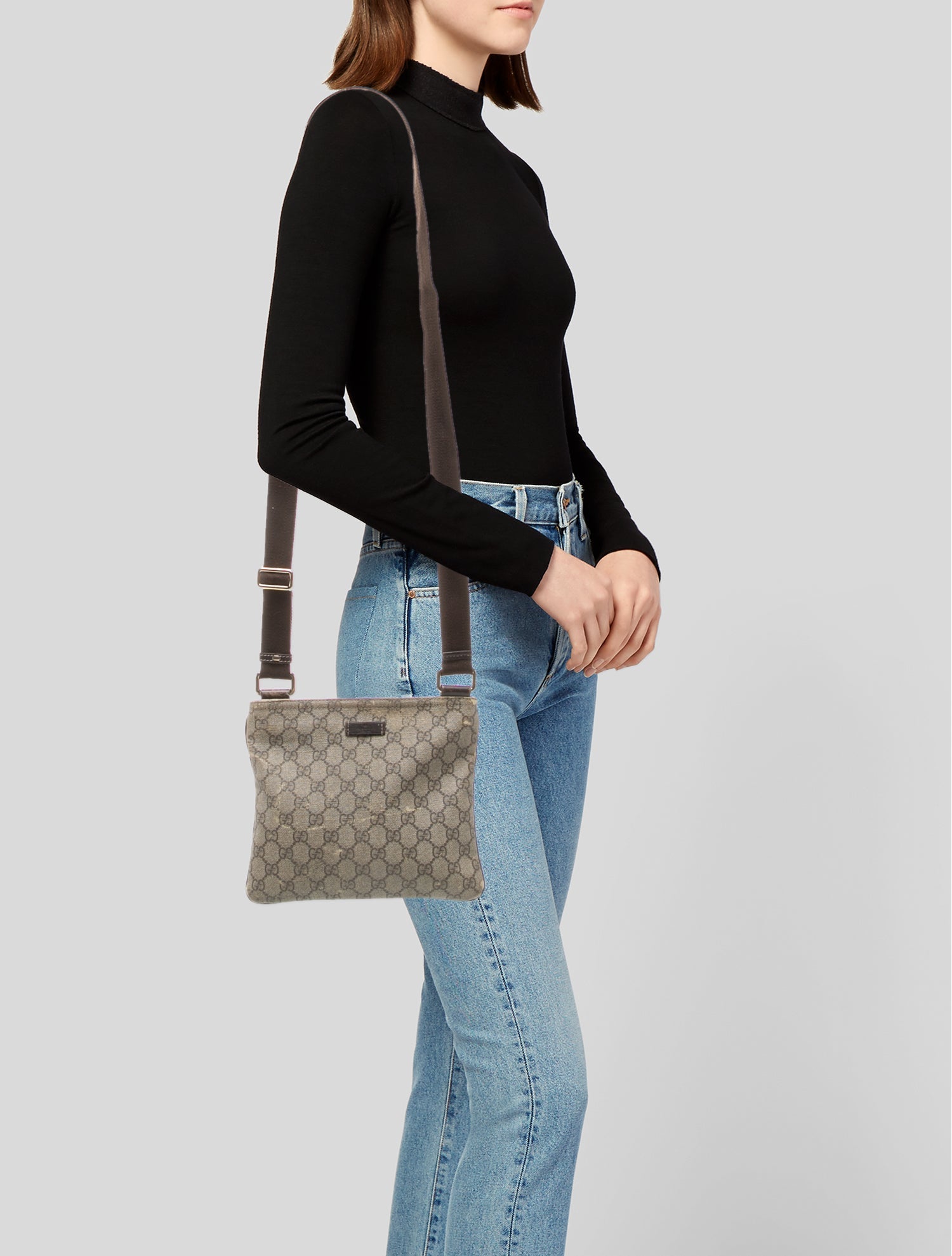 Gucci GG Supreme Messenger Bag