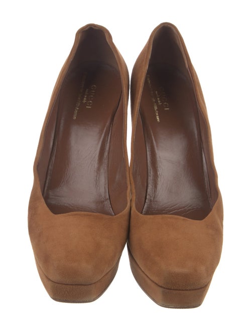 Gucci Suede Pumps