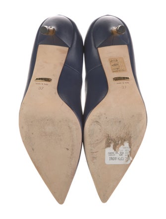 Gucci Bamboo Accent Leather Pumps