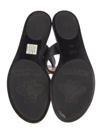 Gucci Double G Logo Leather T-Strap Sandals